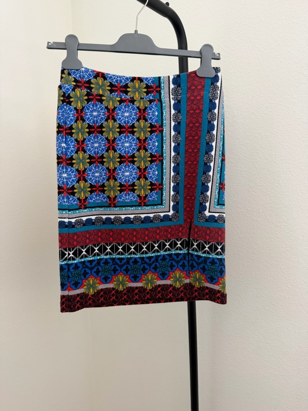 Anthropologie Maeve tearoom Blue Red Cream Geo-Print Skirt - Picture 3 of 7